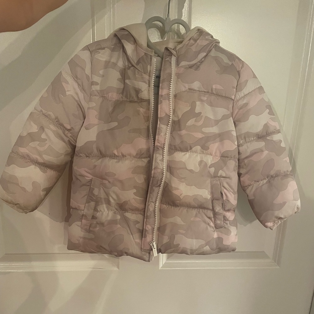 Camo puffy coat